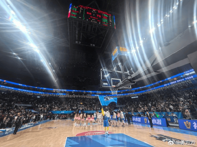 北京队第三节防守失误致浙江狂轰32分，末节强势