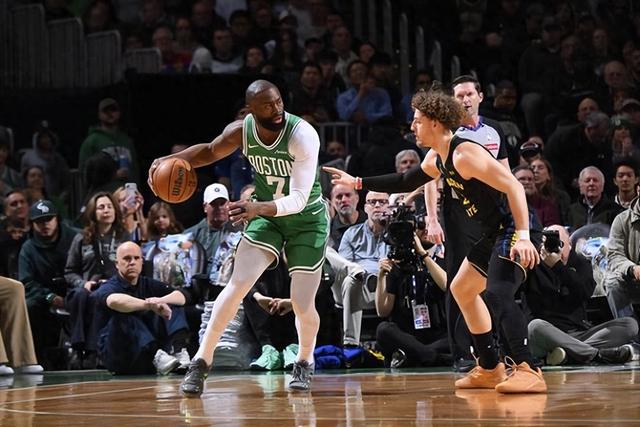 波尔津吉斯首发难救主 塔