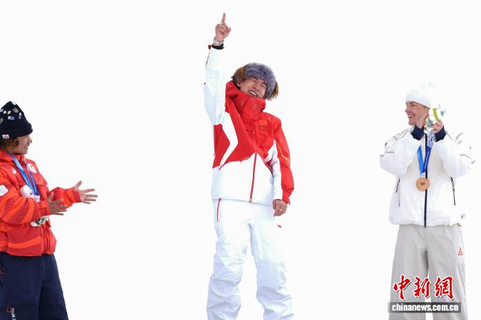 米兰冬奥会中国队实现一日双金：惊喜与笃定并