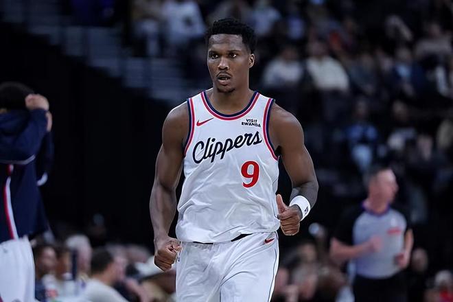 快船力克勇士终结两连败 马瑟林准三双成关键先