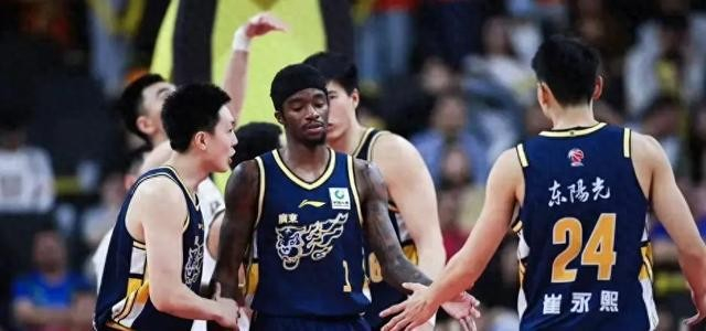 广东男篮常规赛末段阵容调整引热议